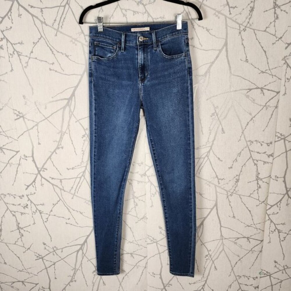 Levi's 720 Medium Wash High Rise Super Skinny Jeans